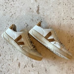 Veja V-12 Camel Brown